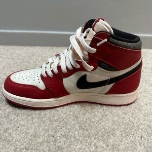 Jordan 1 retro high OG Chicago lost and found GS